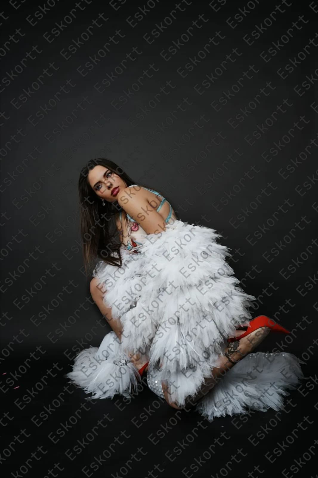 Amber escort in Moscow