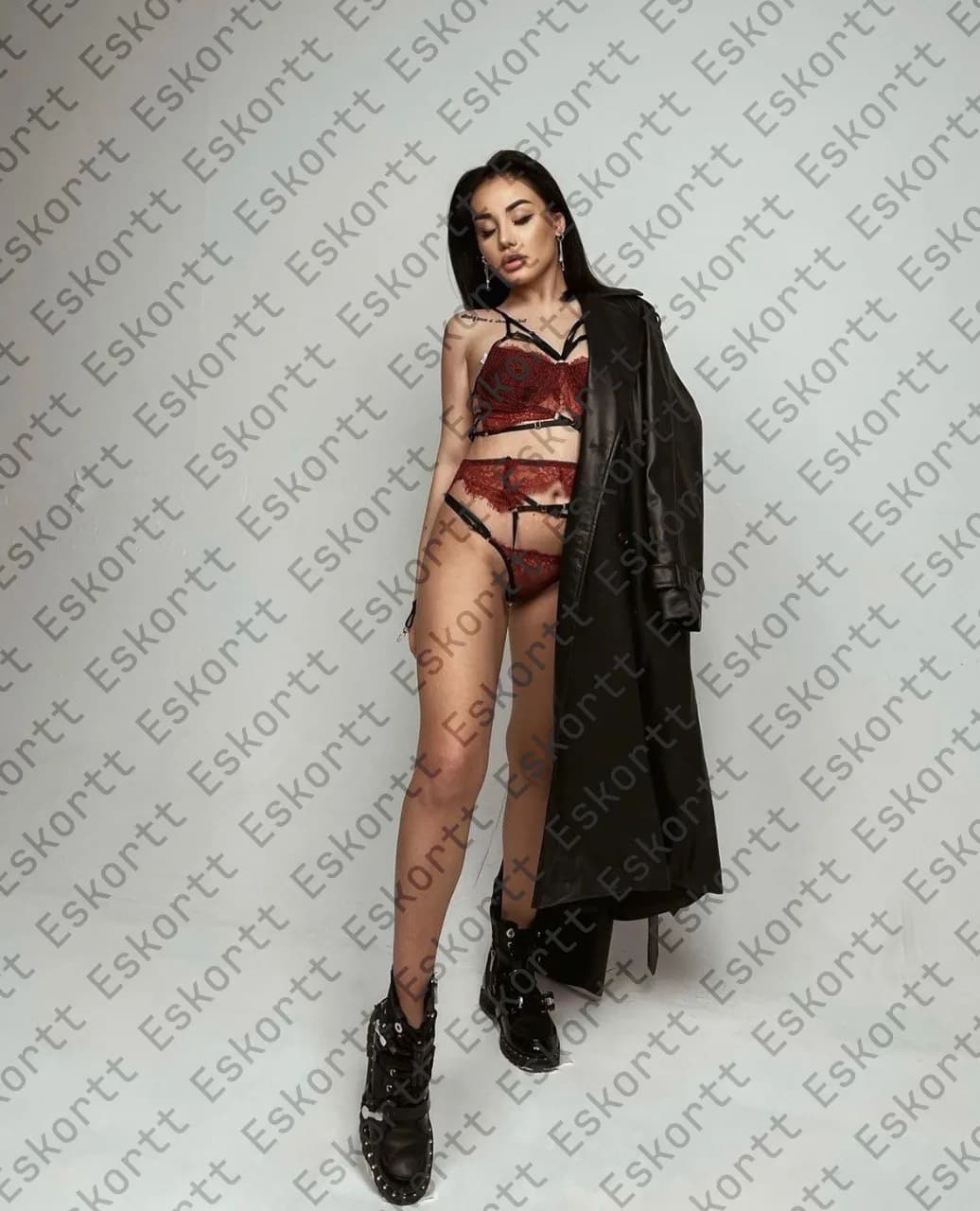 Sienna escort in Moscow