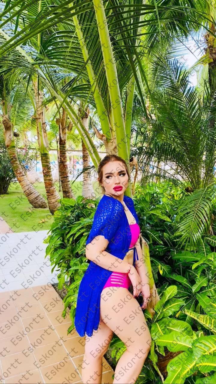 Albina escort in Moscow