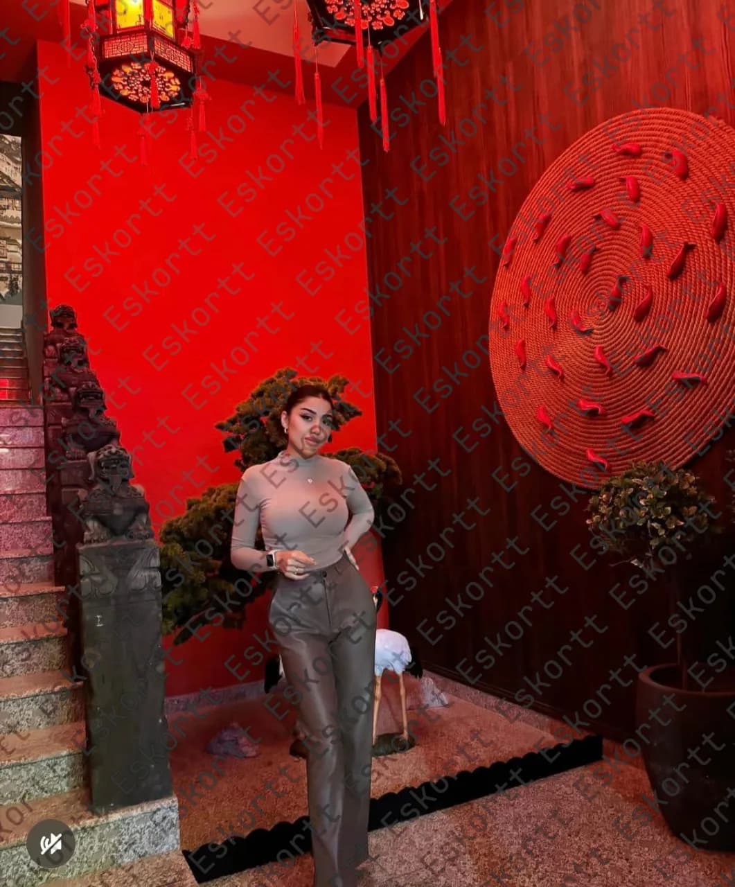 Erin escort in Moscow