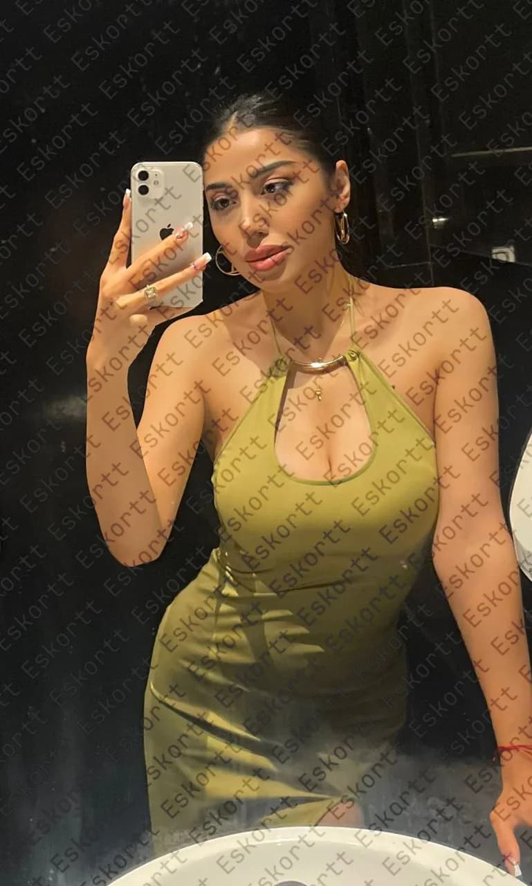 Erin escort in Moscow