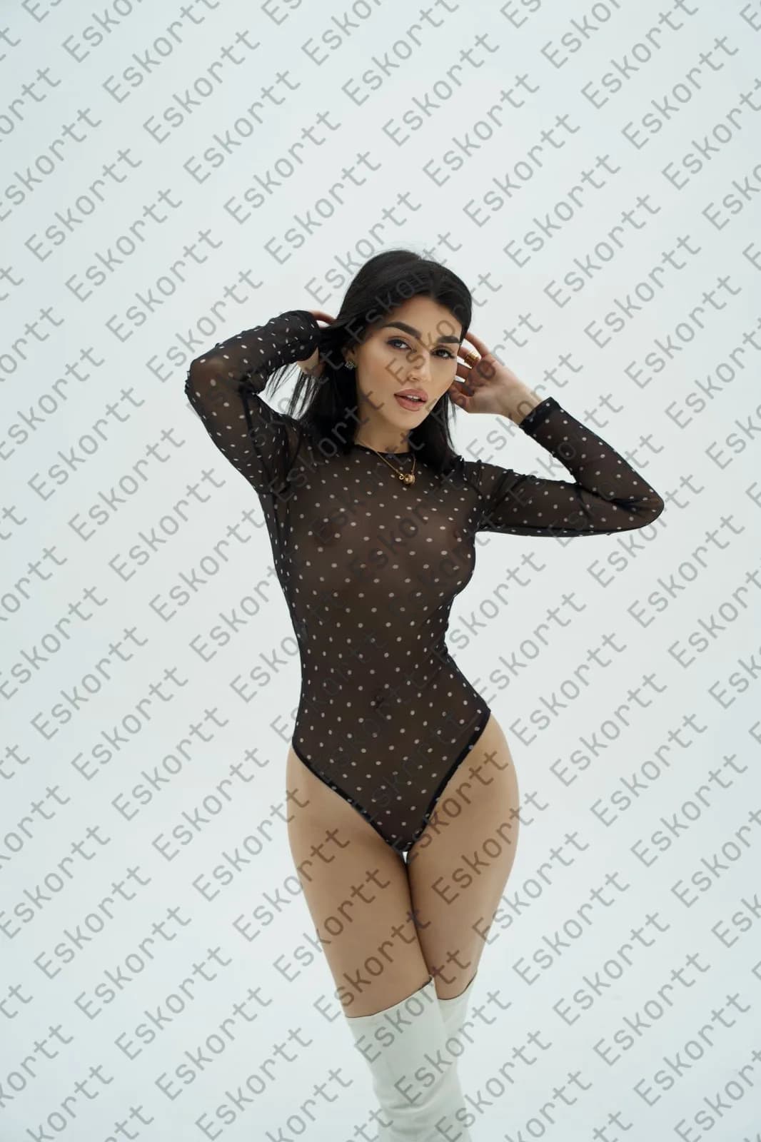 Marta escort in Moscow