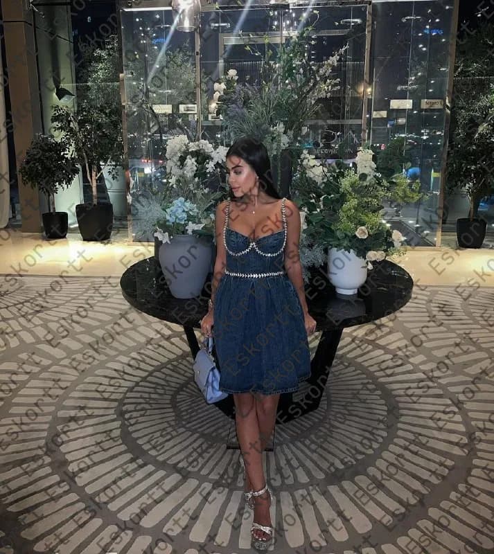 Asal escort in Moscow