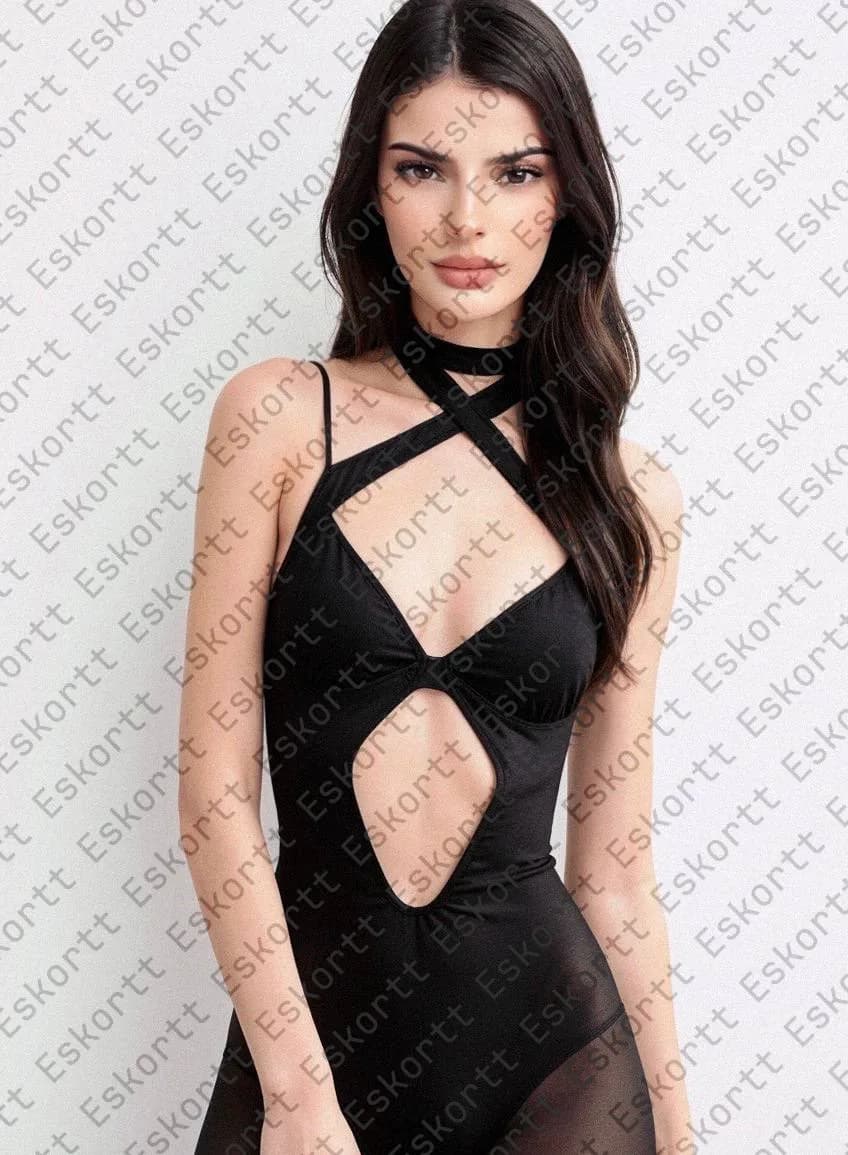 Renata escort in Moscow