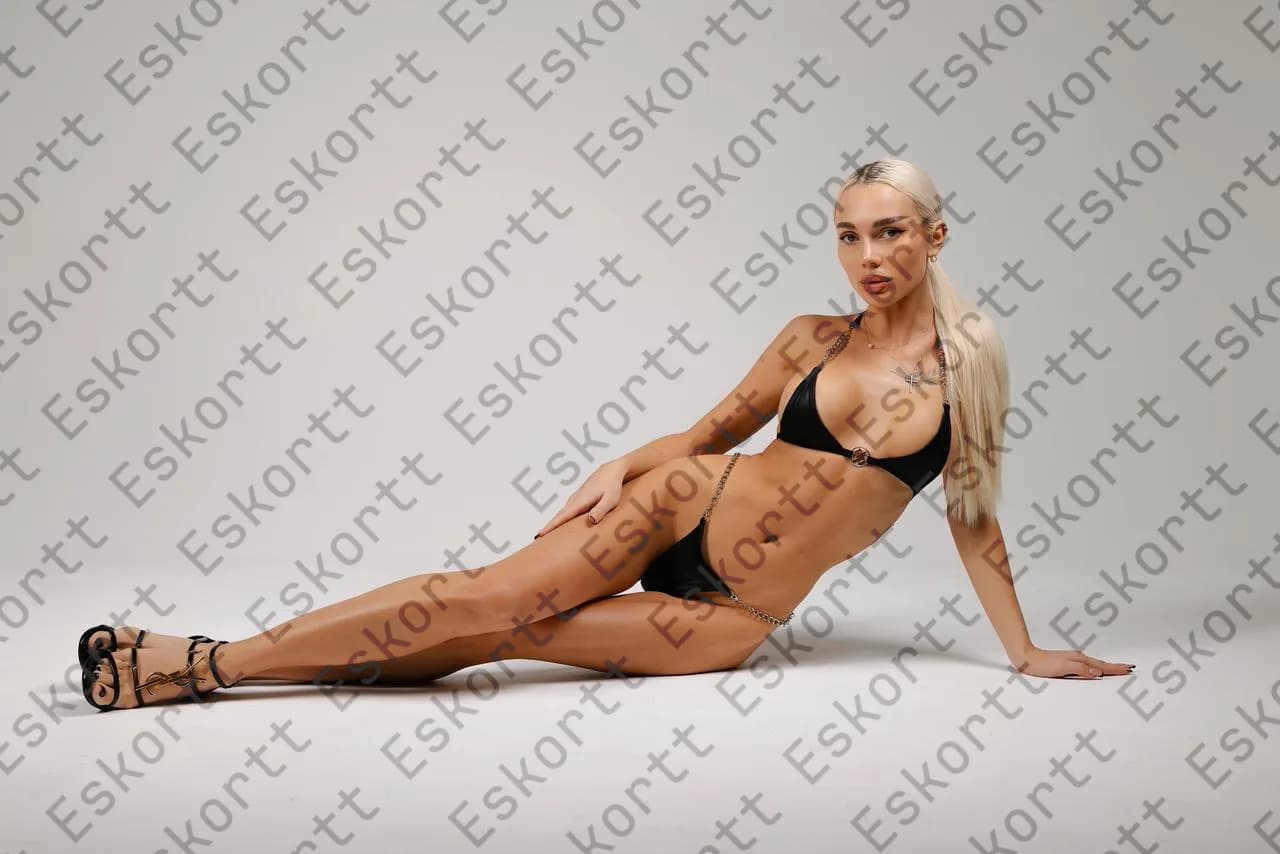 Eva escort in Moscow