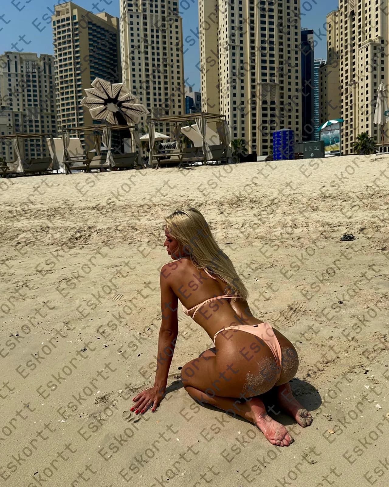 Mira escort in Moscow