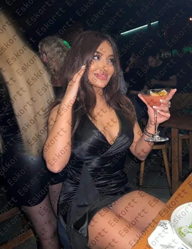 Rose escort in Moscow