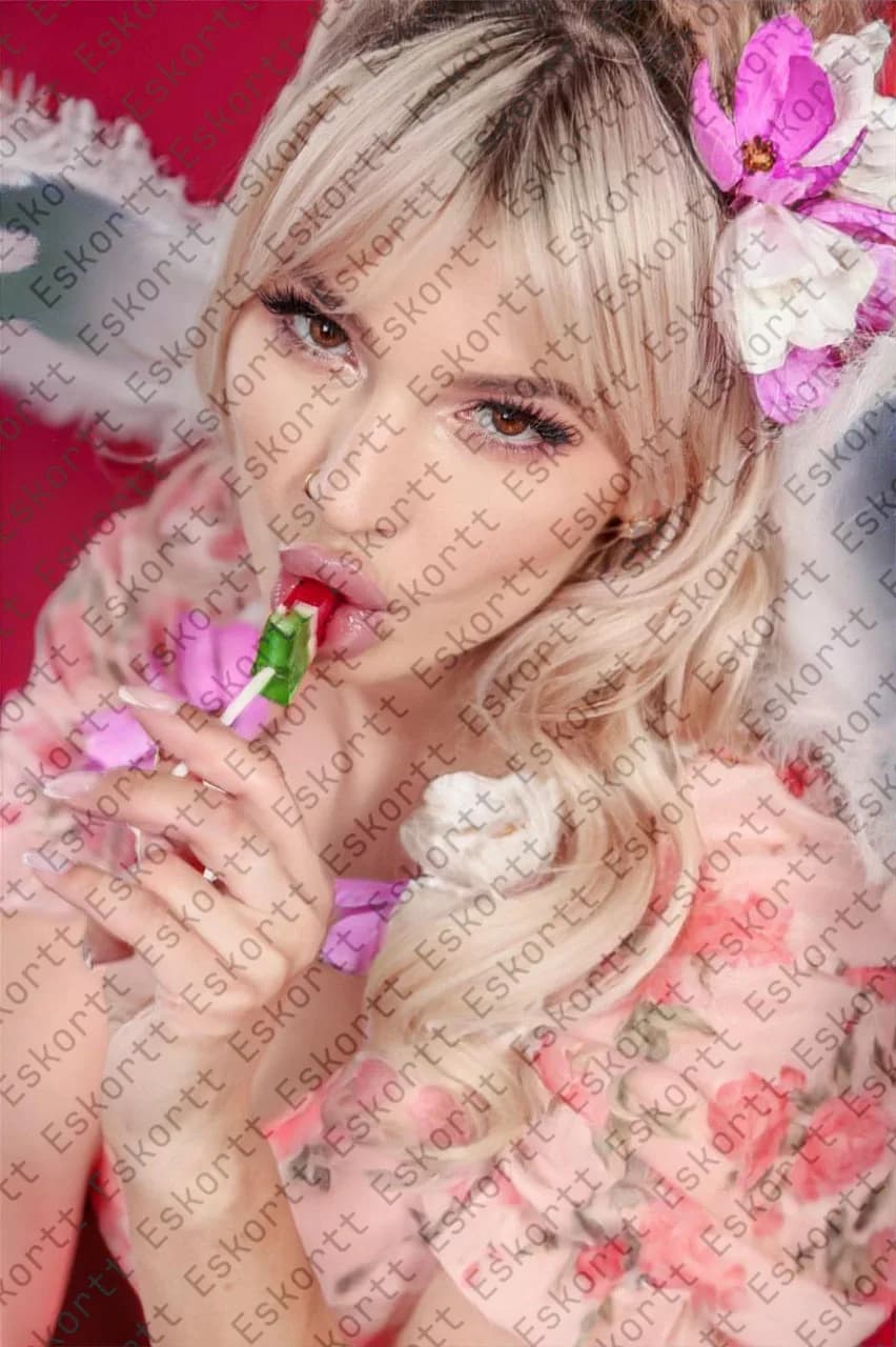 Inessa escort in Moscow