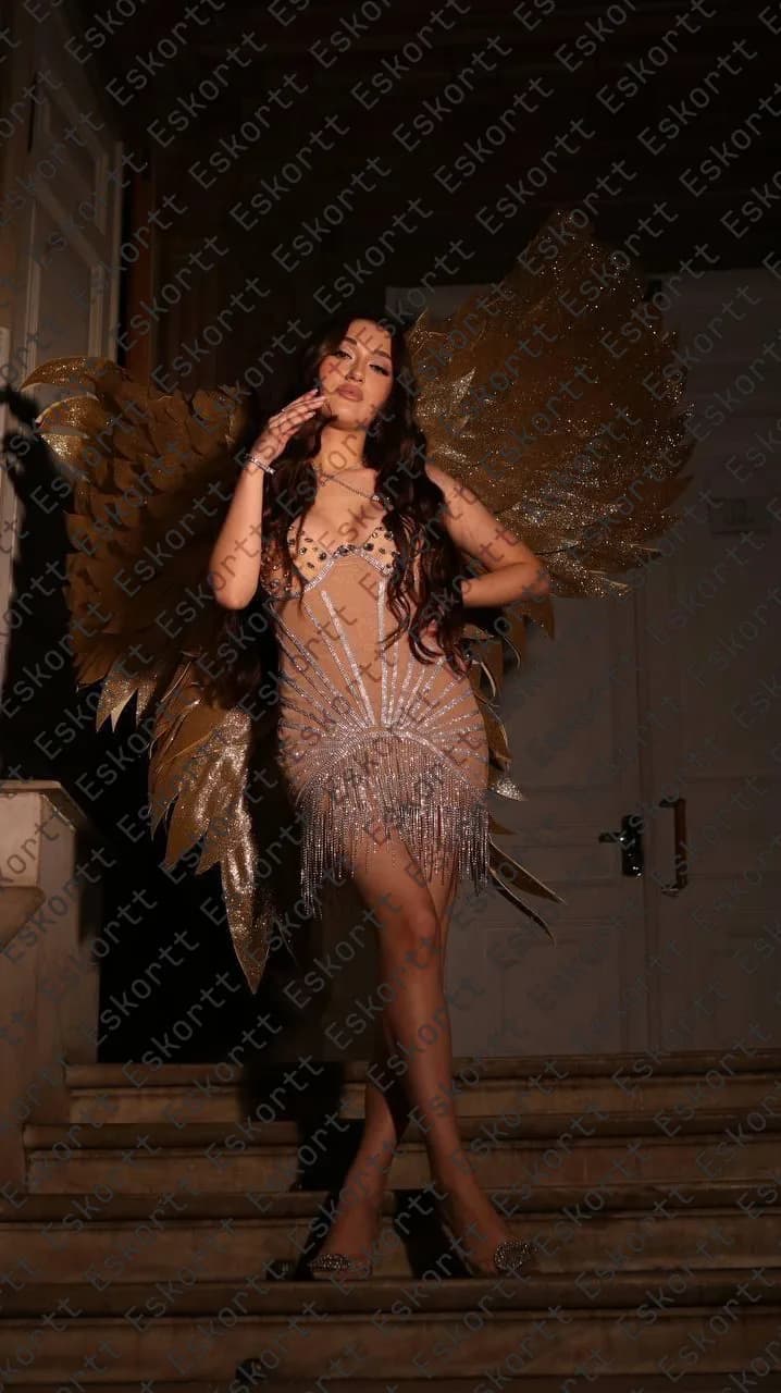 Merinda escort in Moscow