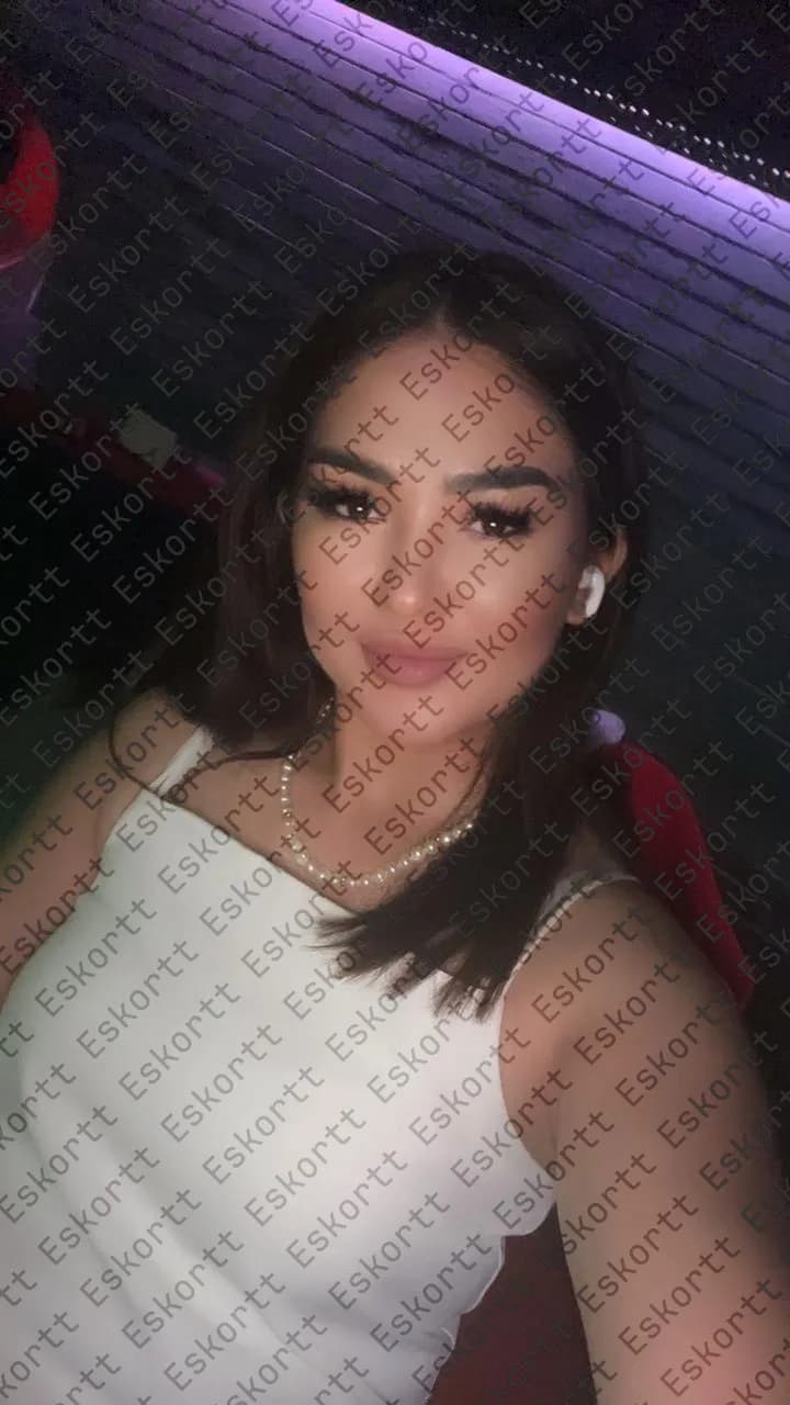 Josephina escort in Moscow