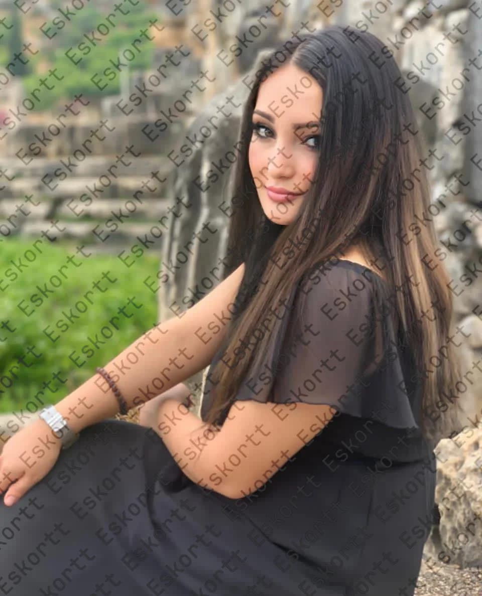 Gloriana escort in Moscow