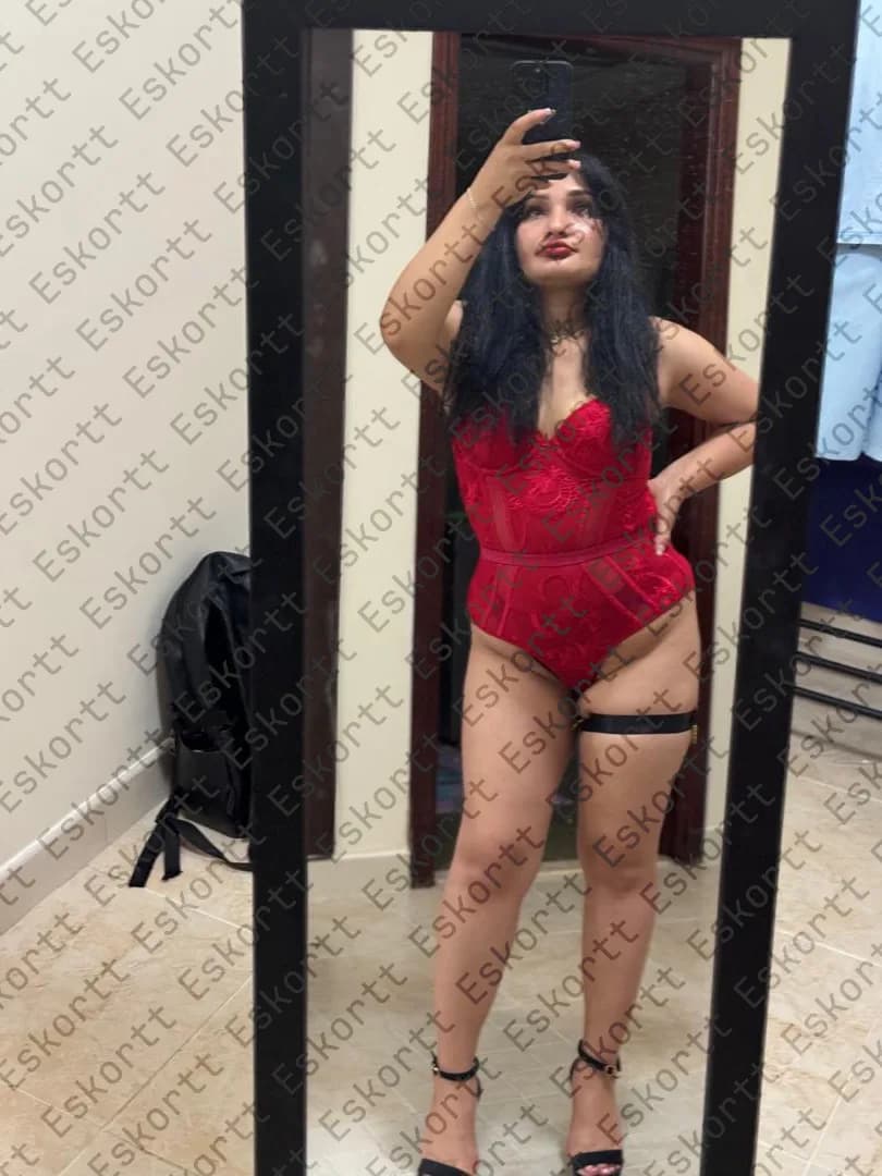 Gloriana escort in Moscow