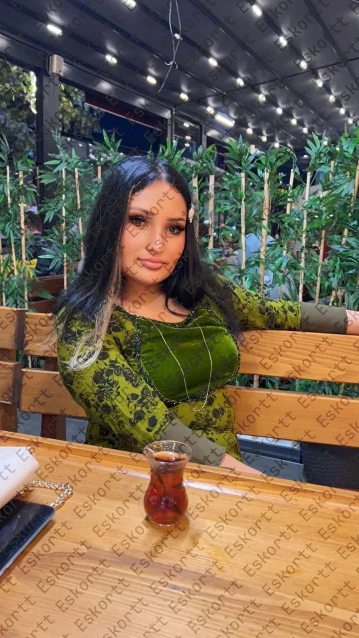 Gloriana escort in Moscow