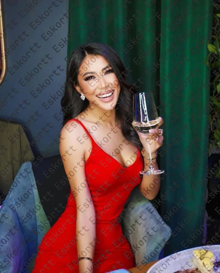 Asel escort in Moscow