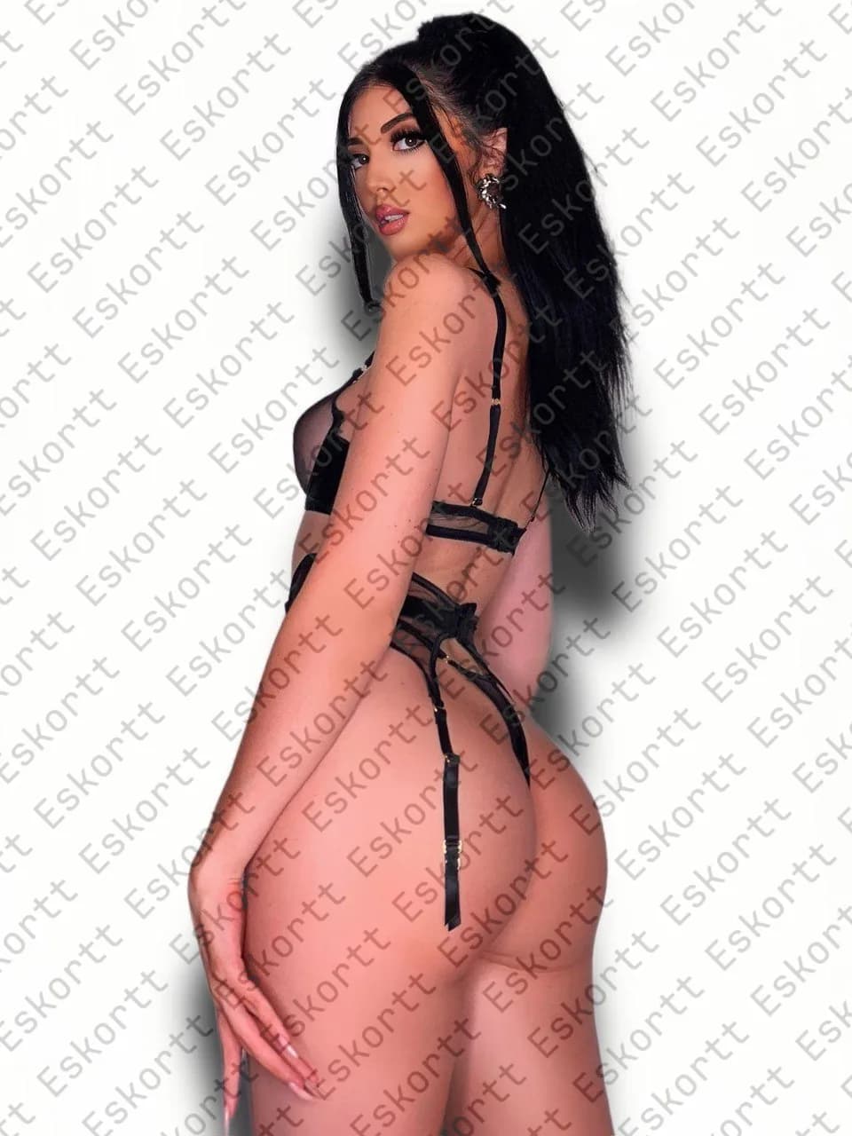 Ariana escort in Moscow