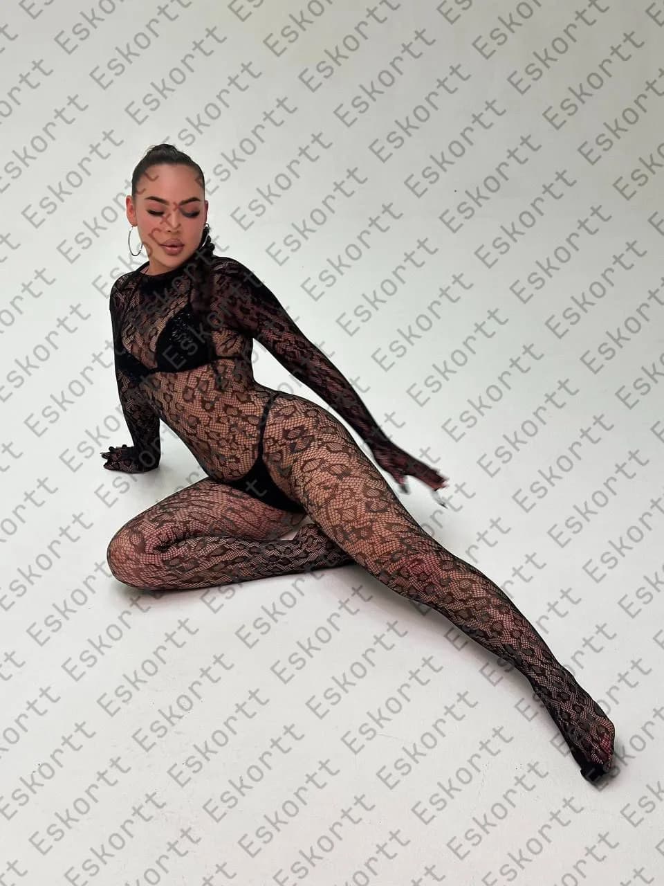 Dina escort in Moscow