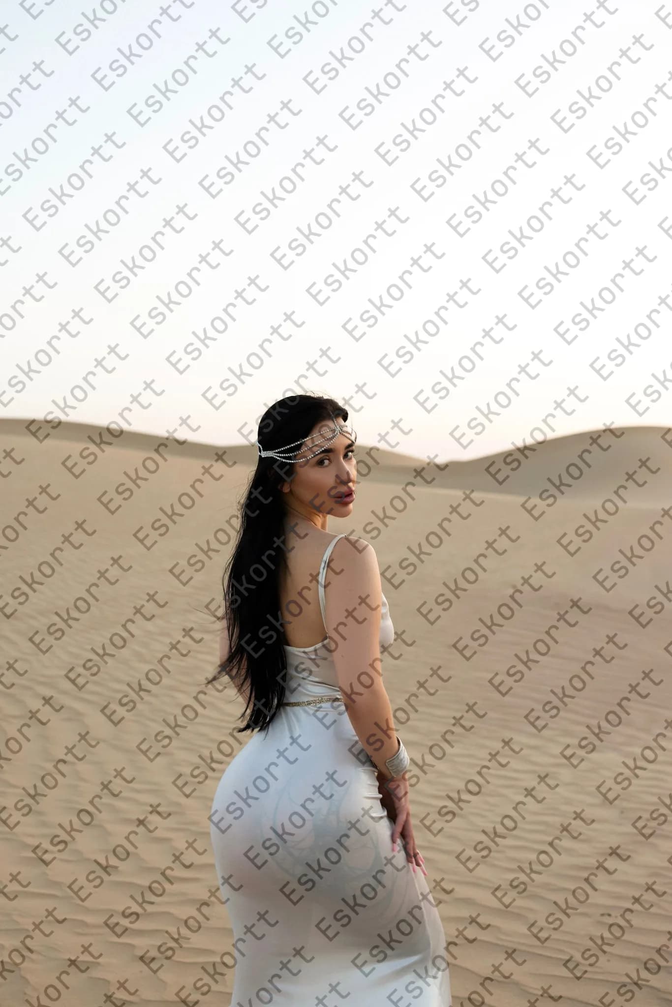 Molli escort in Moscow