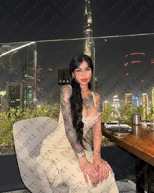 Lim escort in Moscow