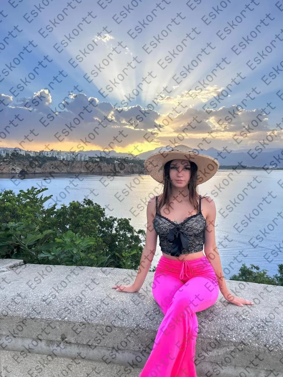 Darsy escort in Moscow