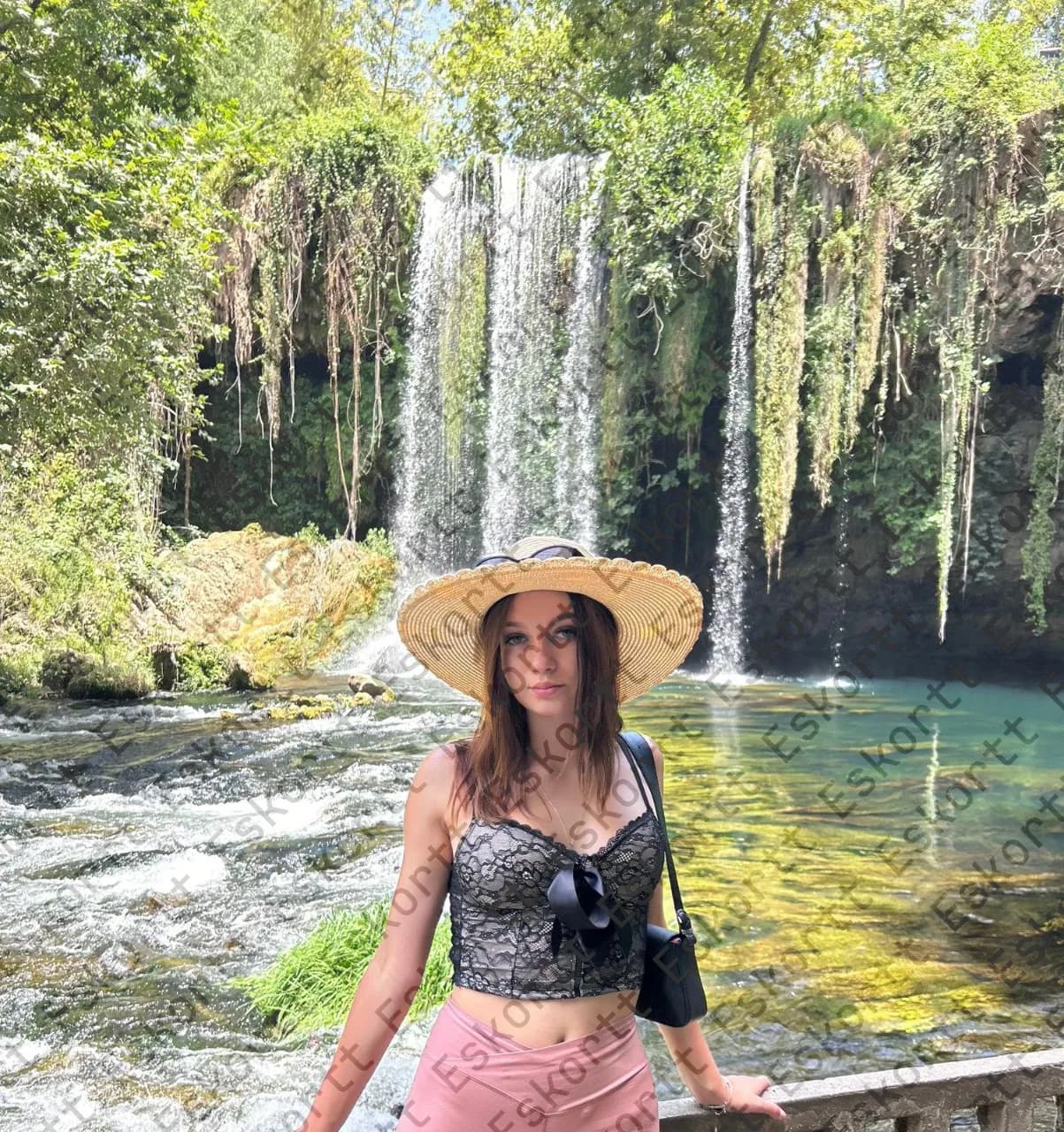 Darsy escort in Moscow