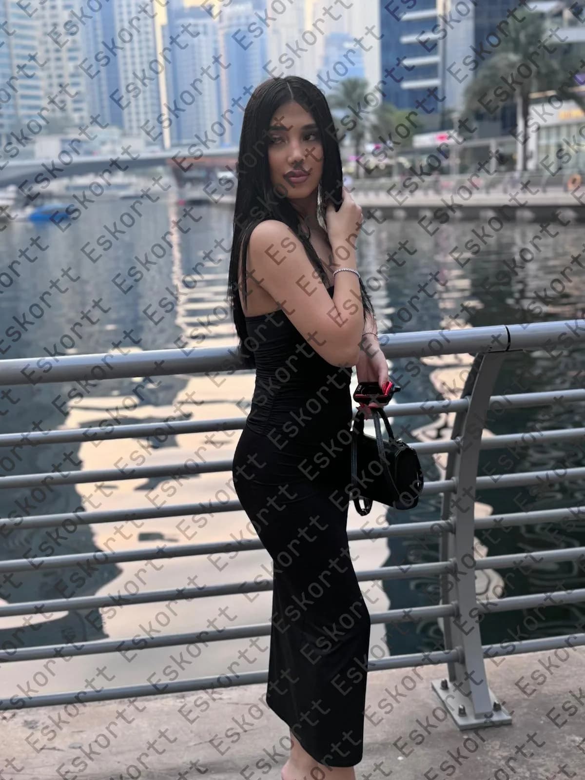 Luiza escort in Moscow