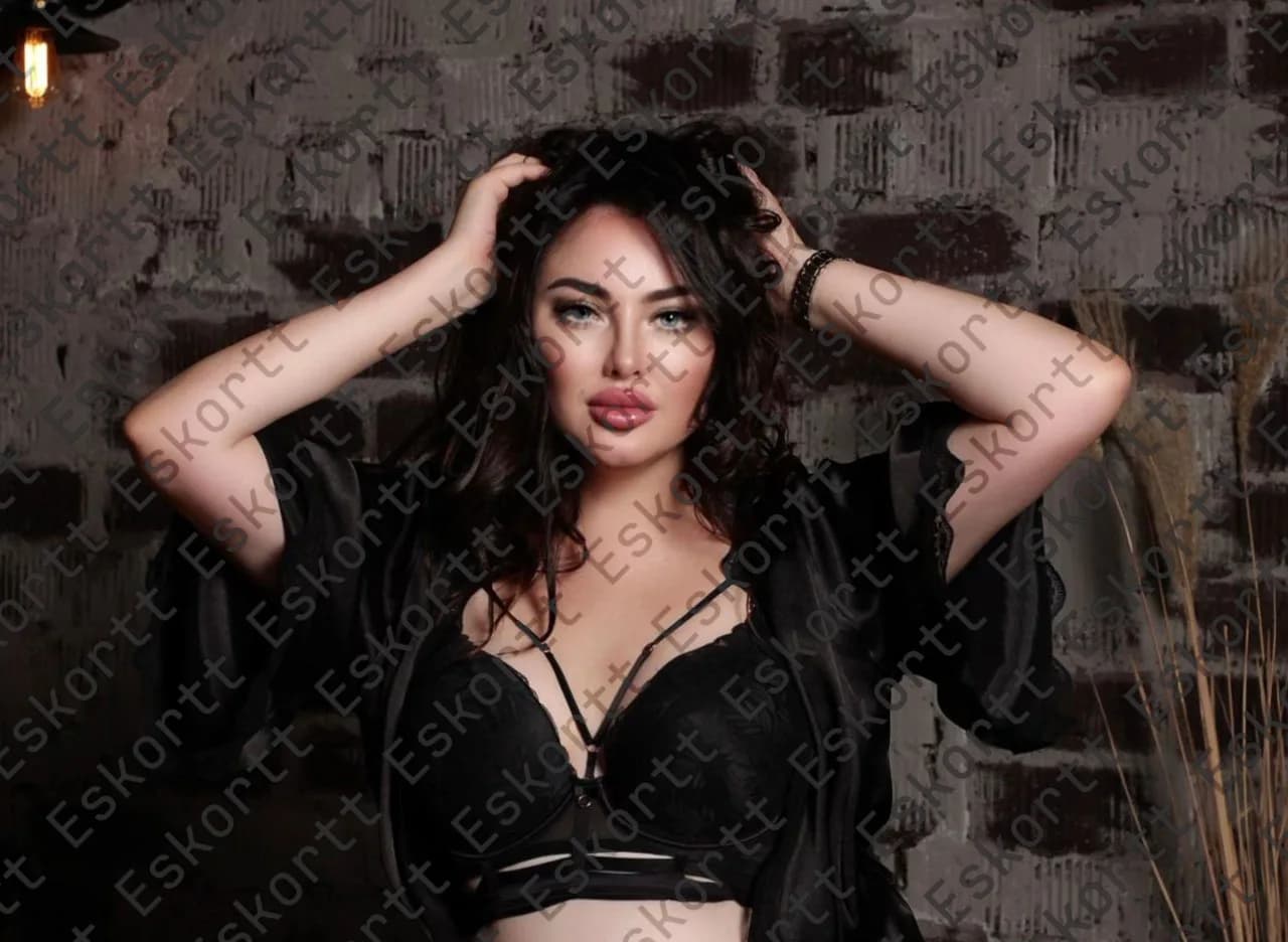 Marta escort in Moscow