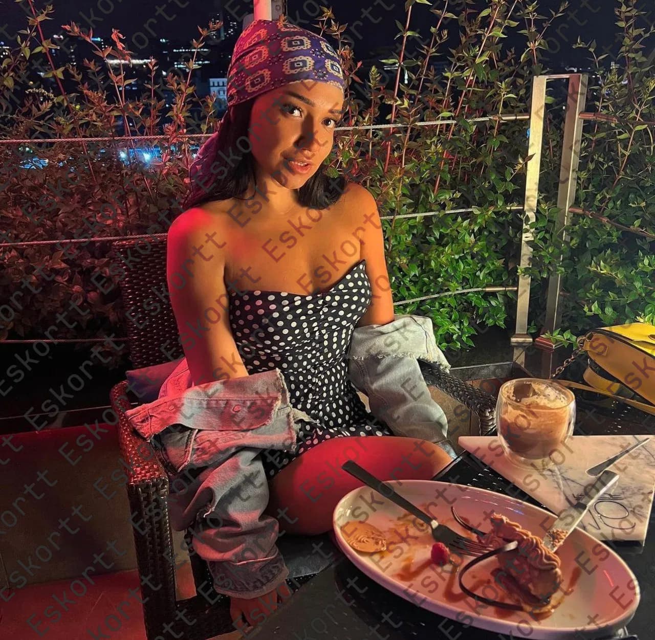 Alice escort in Moscow