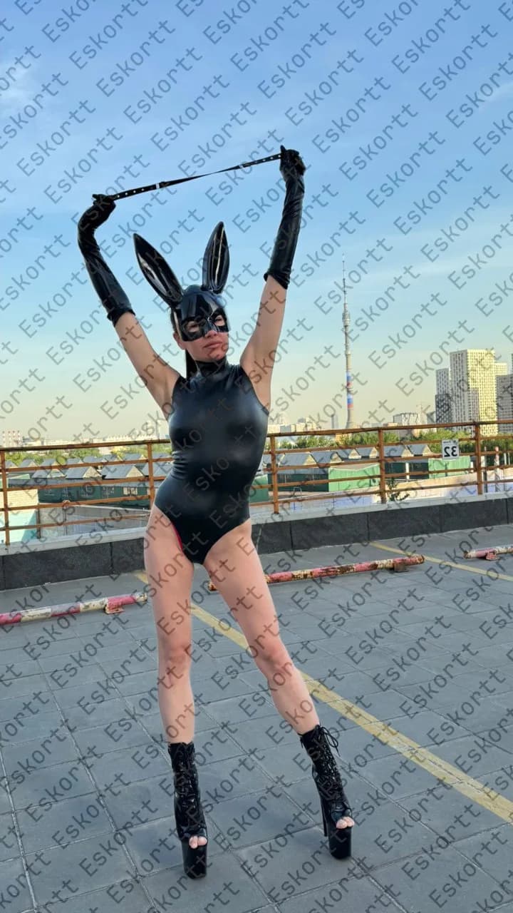 Kris escort in Moscow