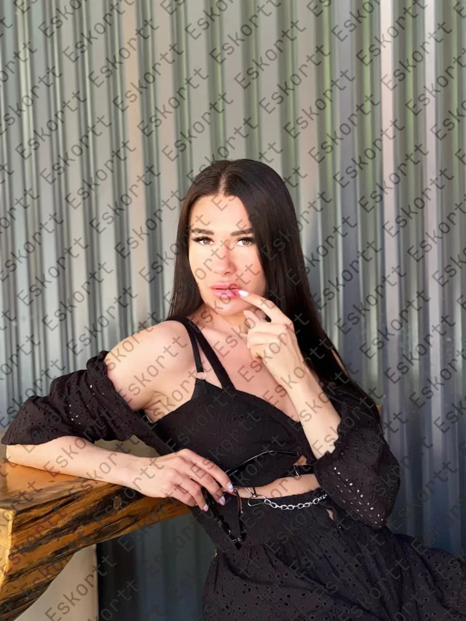 Kris escort in Moscow