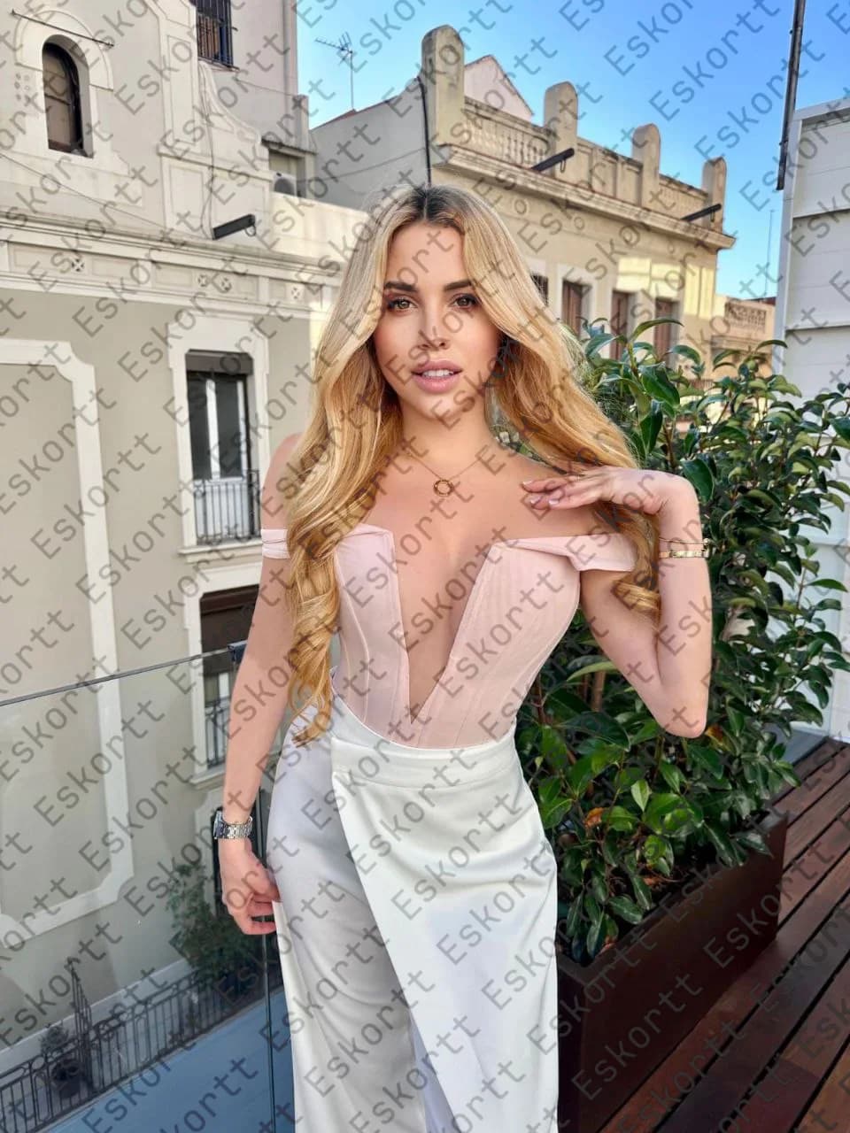 Lina escort in Moscow