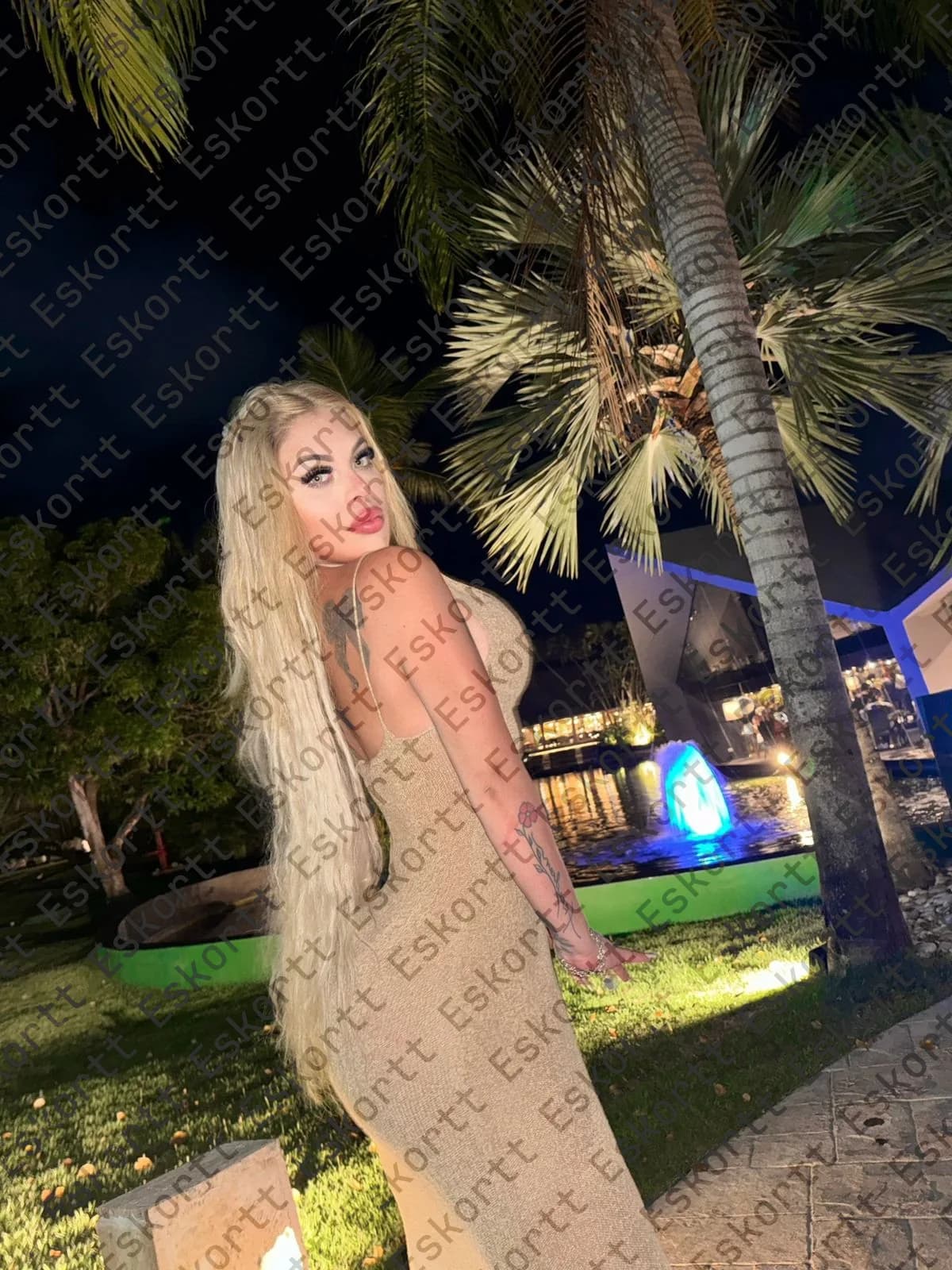 Mia escort in Moscow