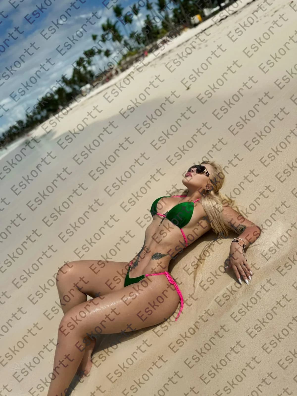 Mia escort in Moscow