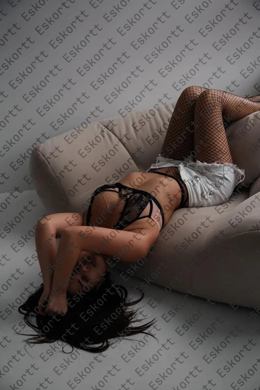 Lavinia escort in Moscow