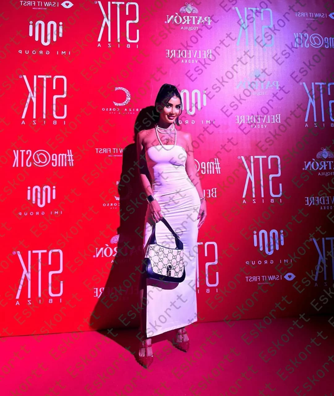 Avrora escort in Moscow