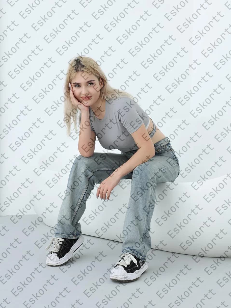 Martina escort in Moscow