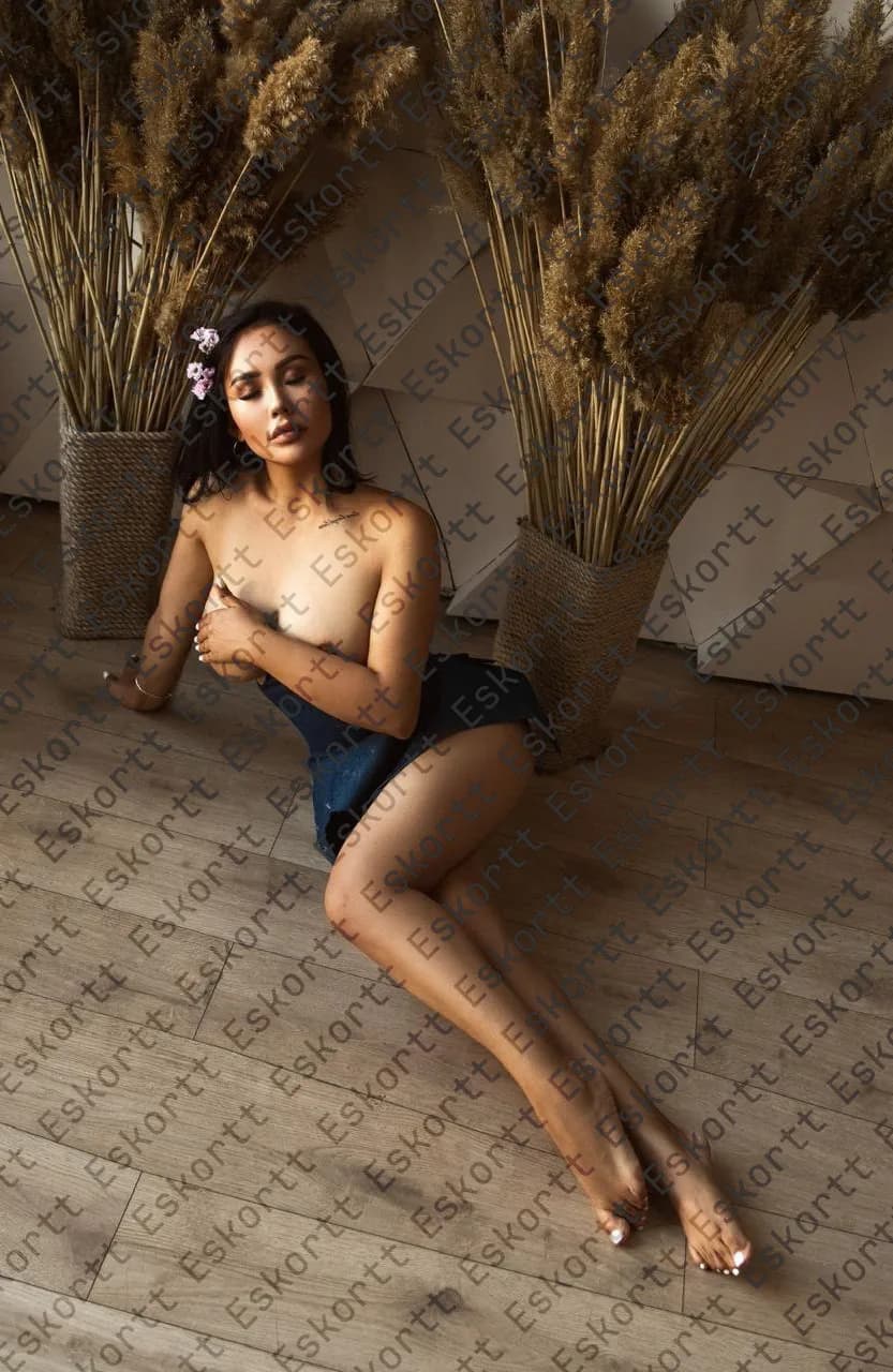 Rabiya escort in Moscow