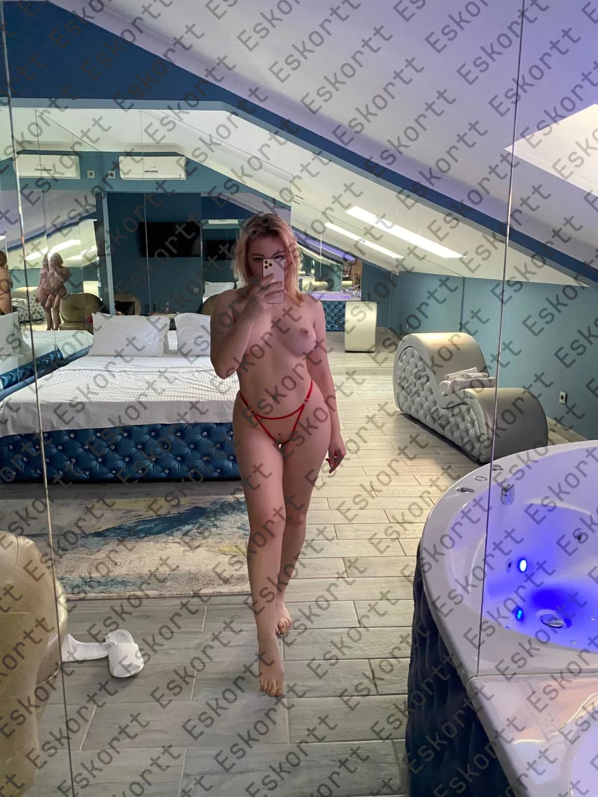 Alyona escort in Moscow