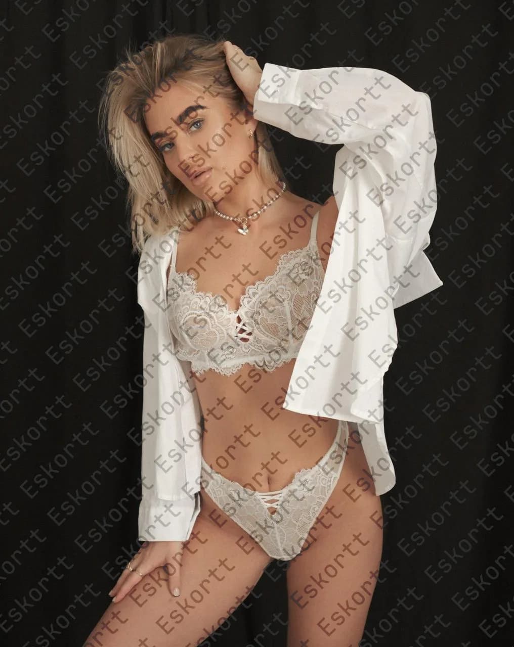 Amara escort in Moscow