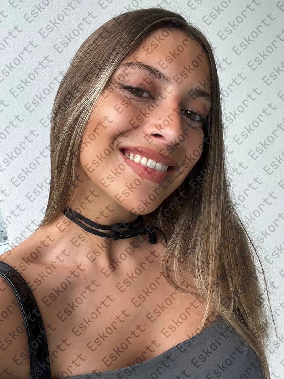 Isa escort in Moscow