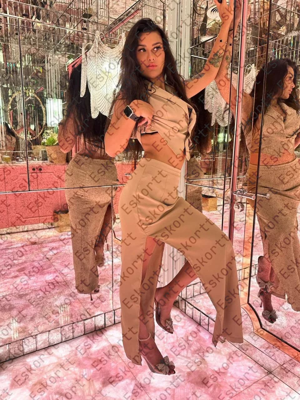 Yasmin escort in Moscow