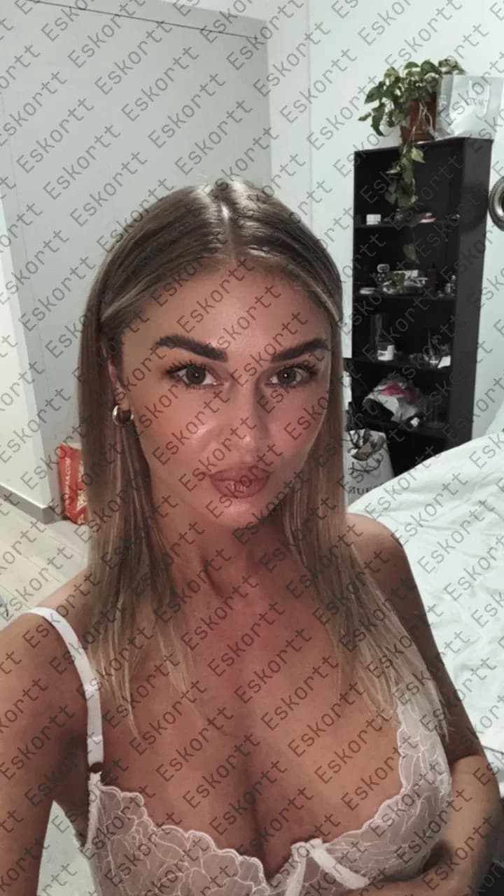 Talia escort in Moscow