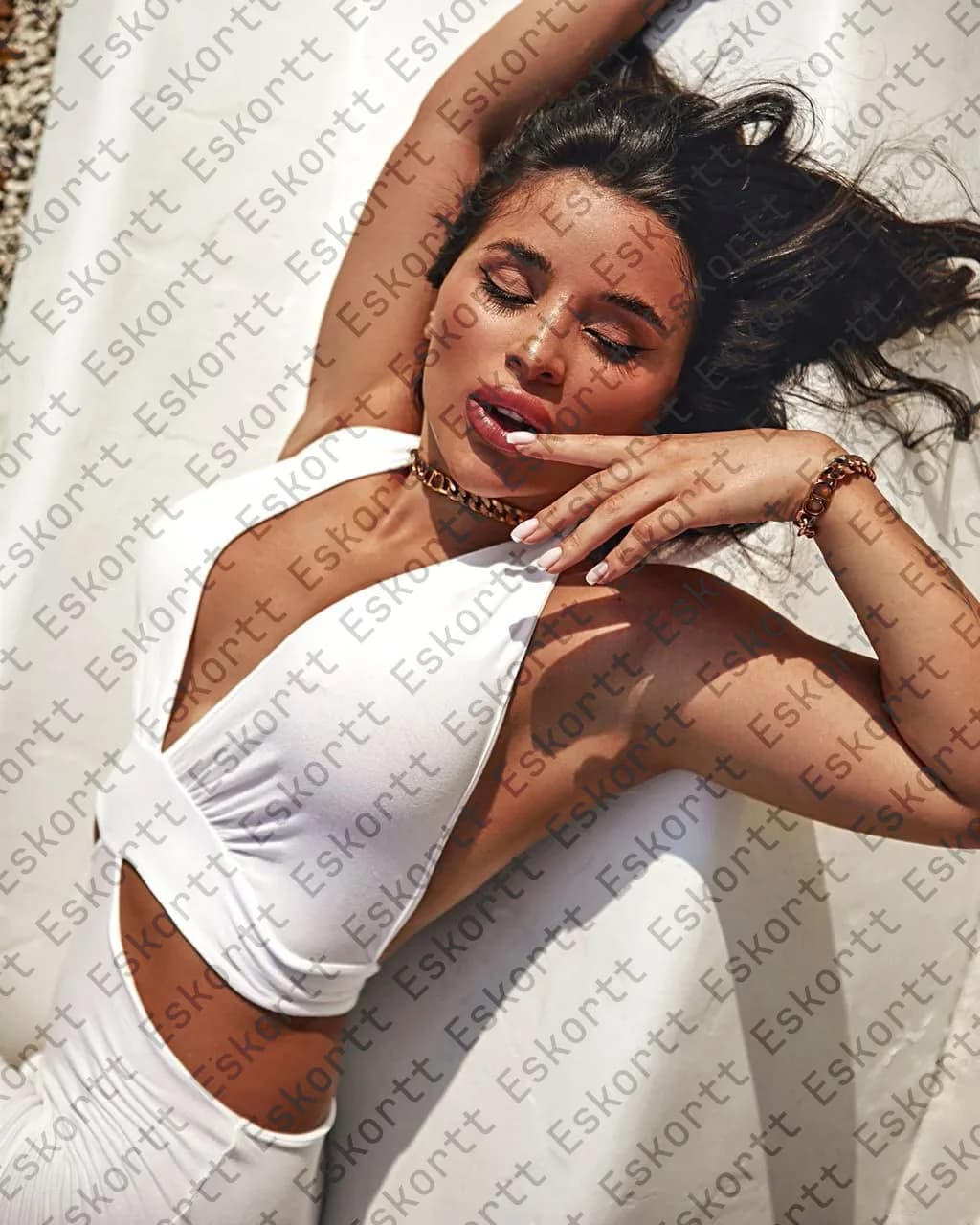 Emmy escort in Moscow