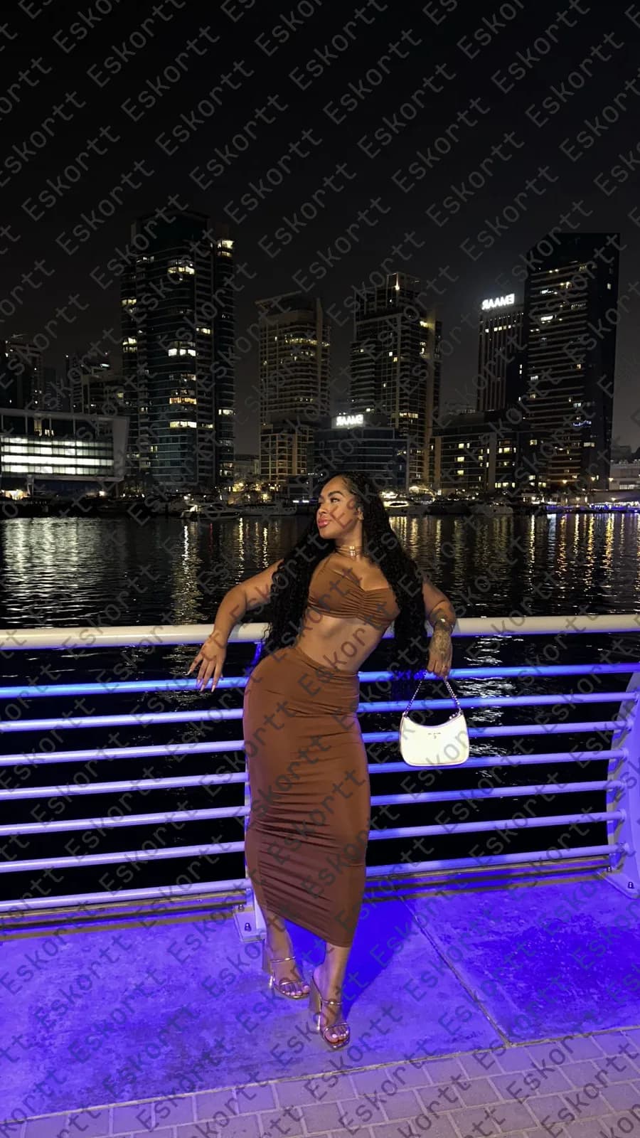 Ayarla escort in Moscow