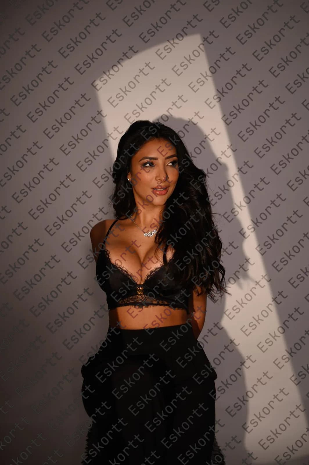 Nina escort in Moscow