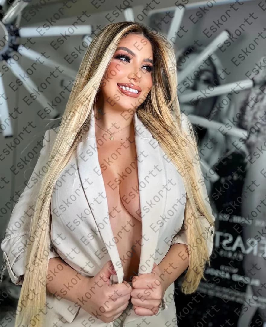 Alexandra escort in Moscow