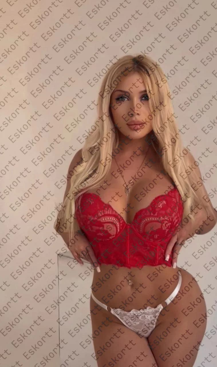 Masha escort in Moscow