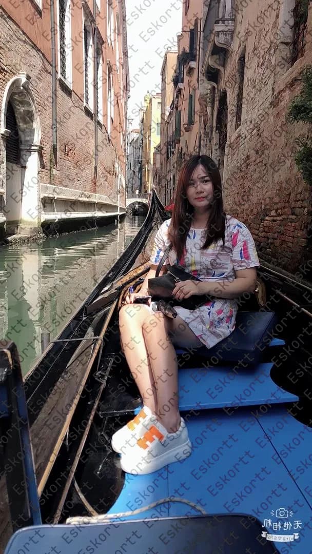 Elizabeth escort in Moscow