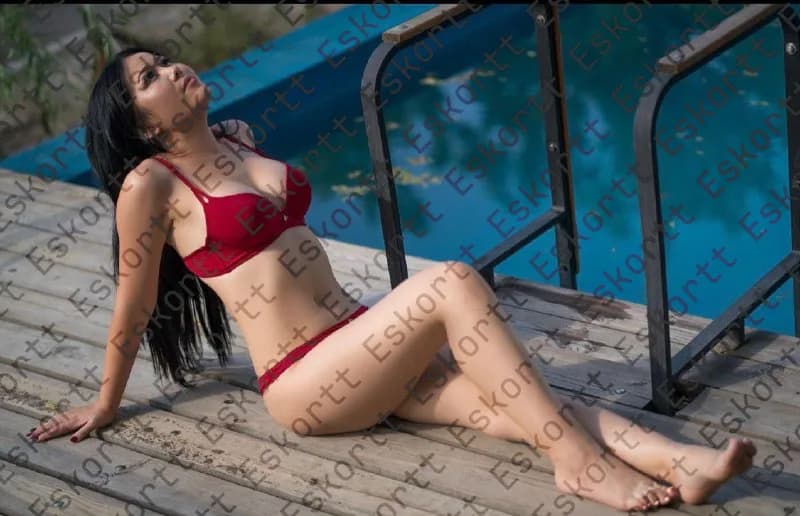 Mary escort in Moscow