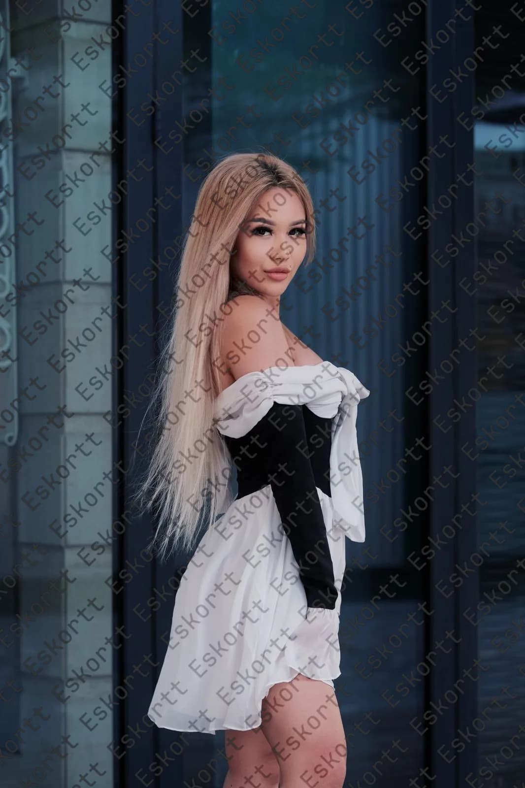 Lalisa escort in Moscow