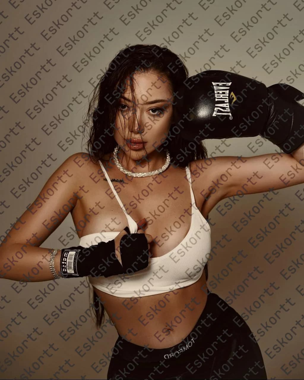 Violetta escort in Moscow